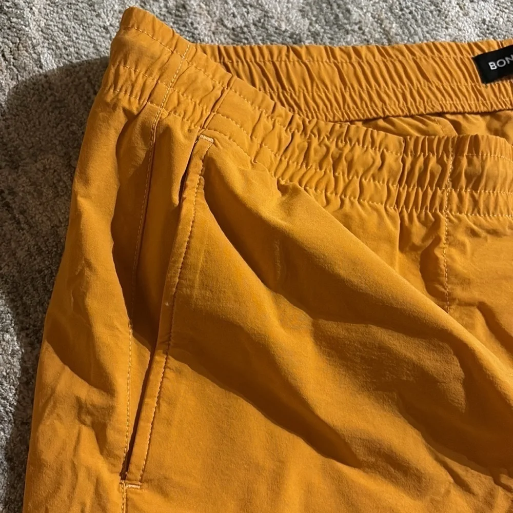 Bonobos mens XXL Bright Orange  Swim Shorts- 7 in inseam - like new